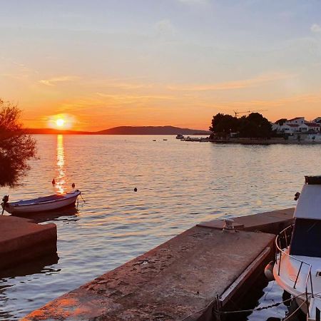 Apartment Jakov With Boat Mooring Zaboric Εξωτερικό φωτογραφία