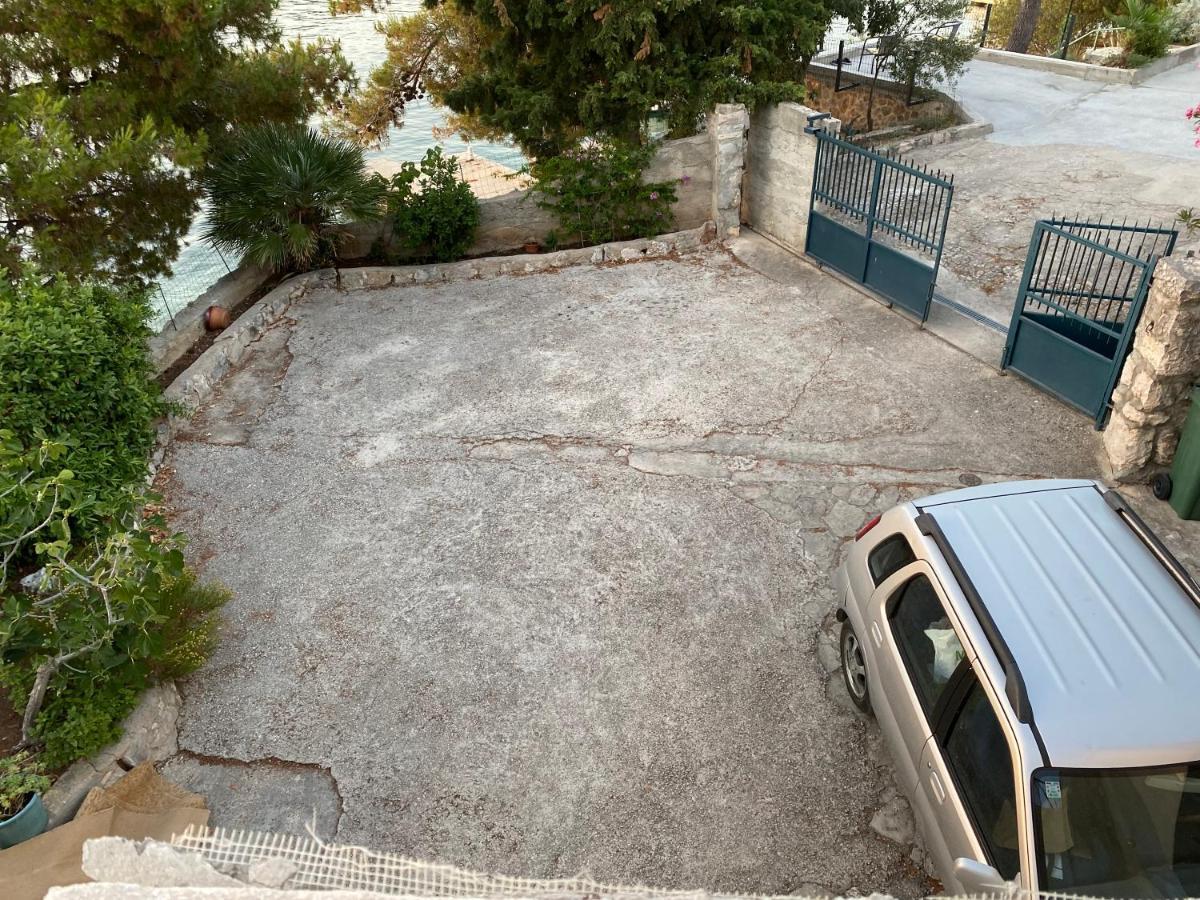 Apartment Jakov With Boat Mooring Zaboric Εξωτερικό φωτογραφία