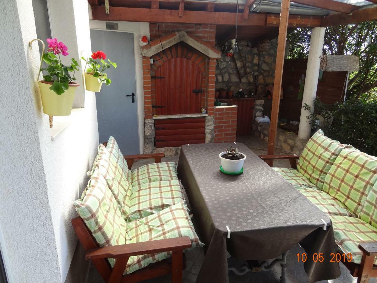 Apartment Jakov With Boat Mooring Zaboric Εξωτερικό φωτογραφία
