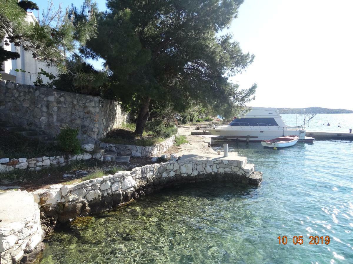 Apartment Jakov With Boat Mooring Zaboric Εξωτερικό φωτογραφία